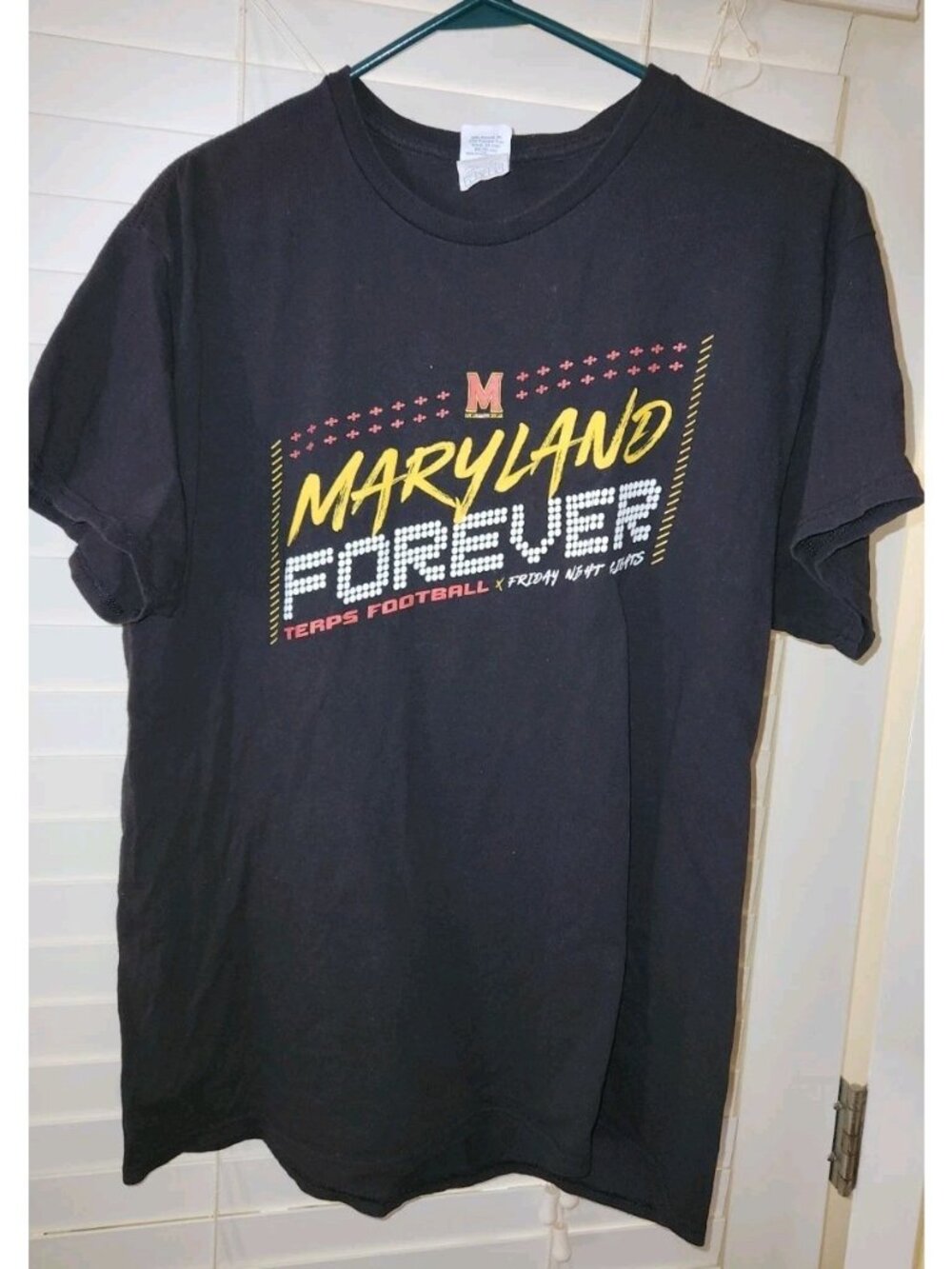 Maryland Terrapins promotional tee Mens Large Black TERPS FOOTBALL FOREVER